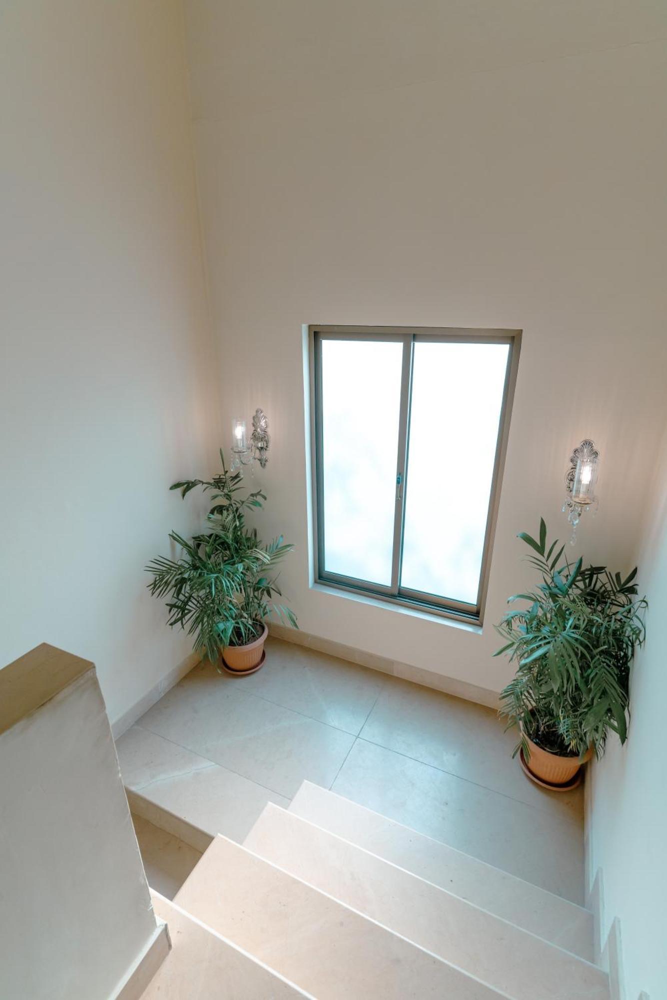 Vip House Peshawar Hotel Екстериор снимка