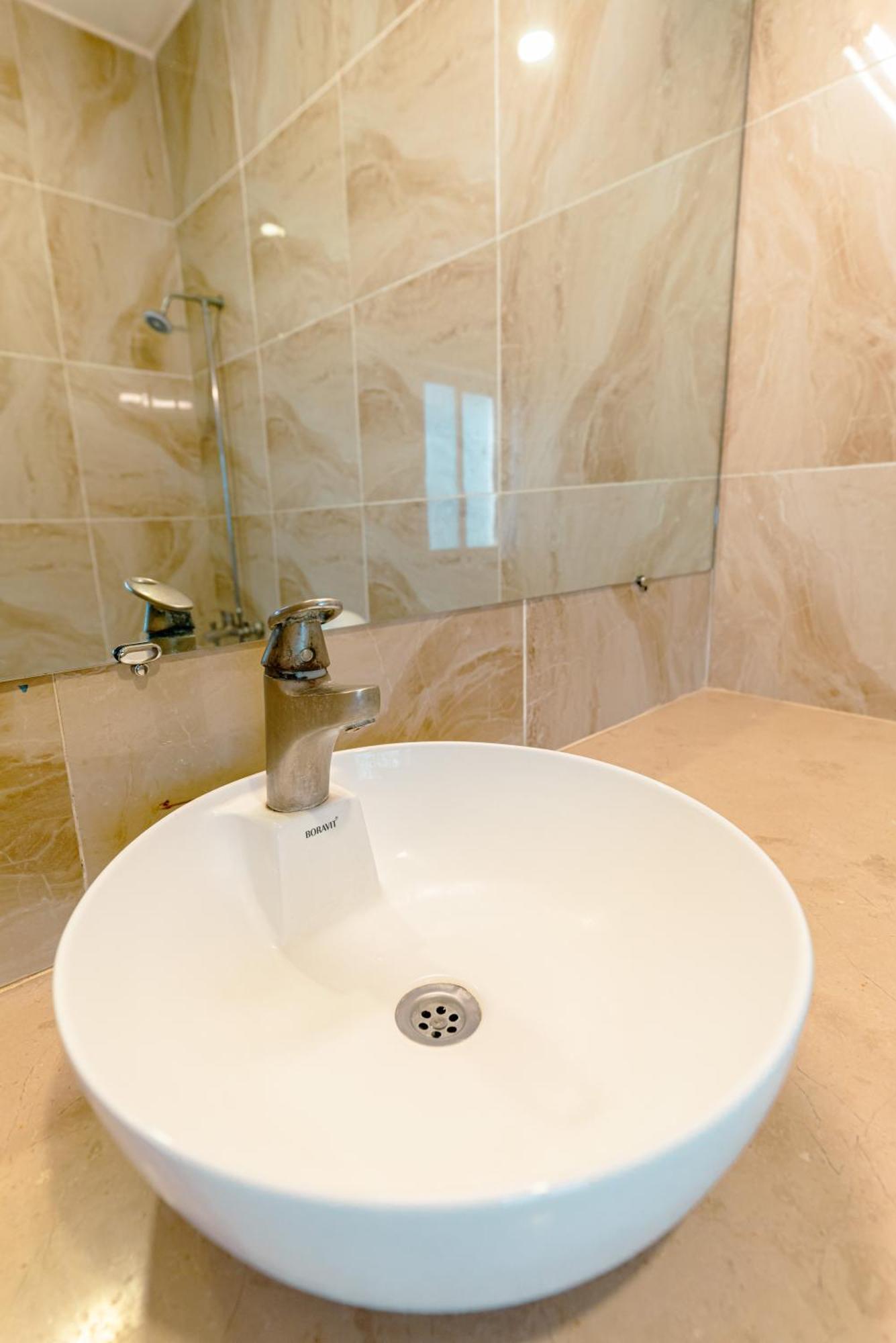 Vip House Peshawar Hotel Екстериор снимка