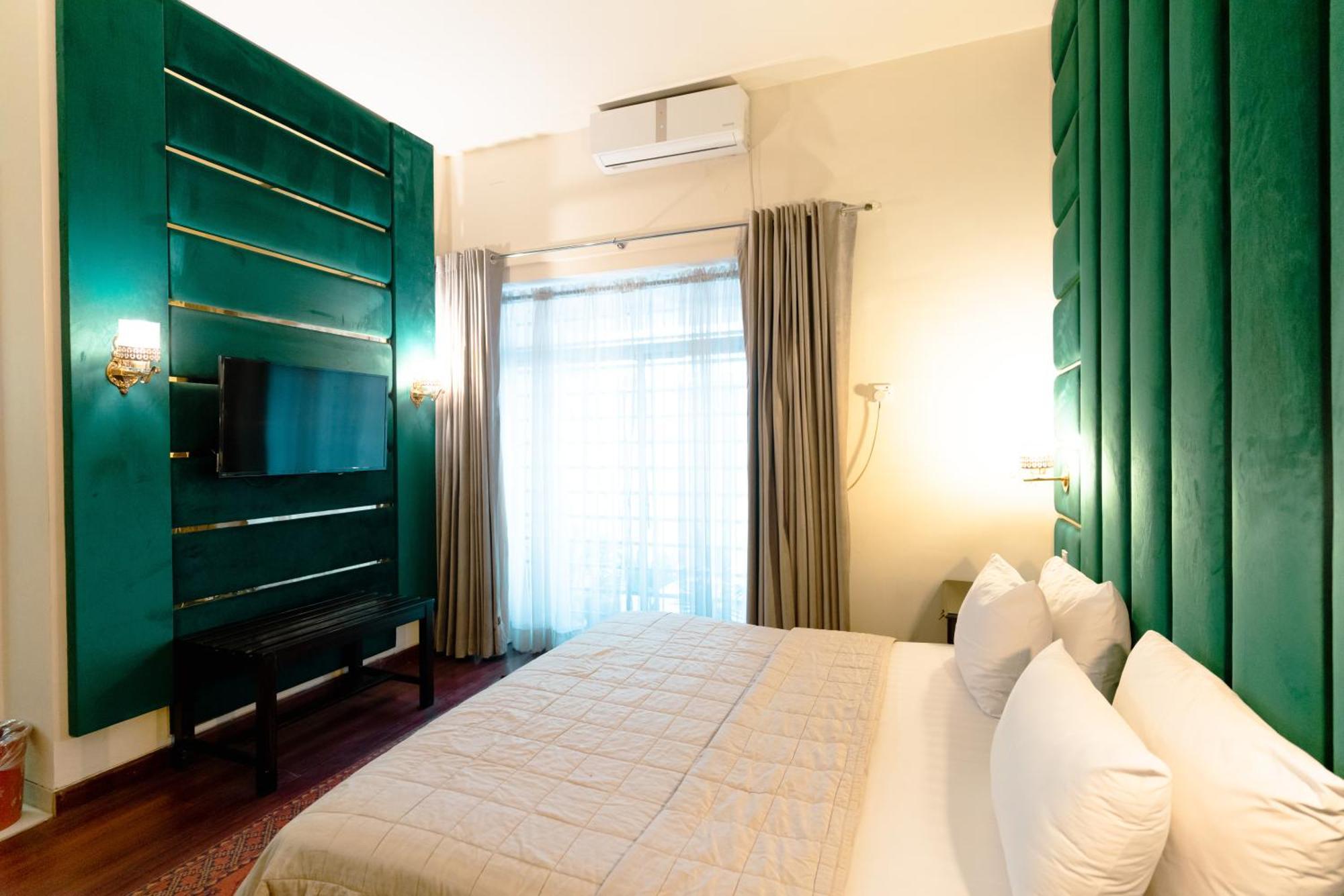 Vip House Peshawar Hotel Екстериор снимка
